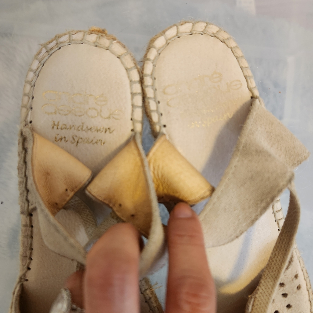 Andre Assous - Women's Cream/White Sandals